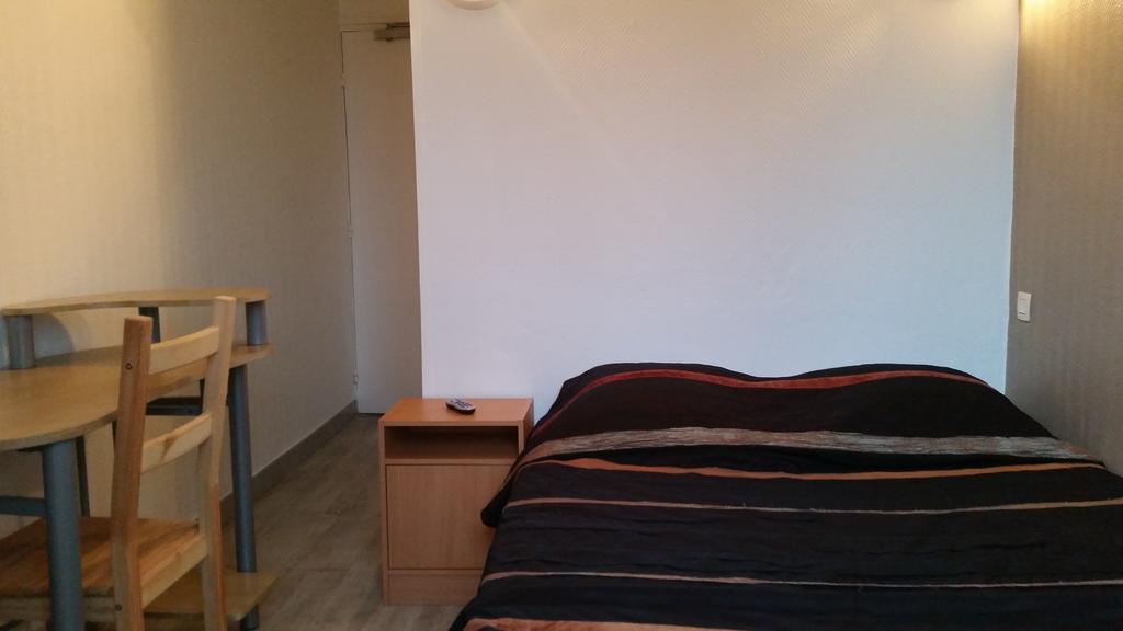 Hotel D'Alsace Villeurbanne Kamer foto